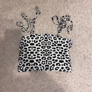 Cute leopard print tank top!!